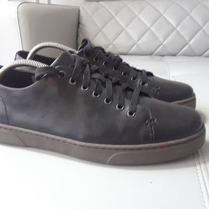 BORN MENS Sz 9 Leather Cap Toe Sneakers Black BAYN